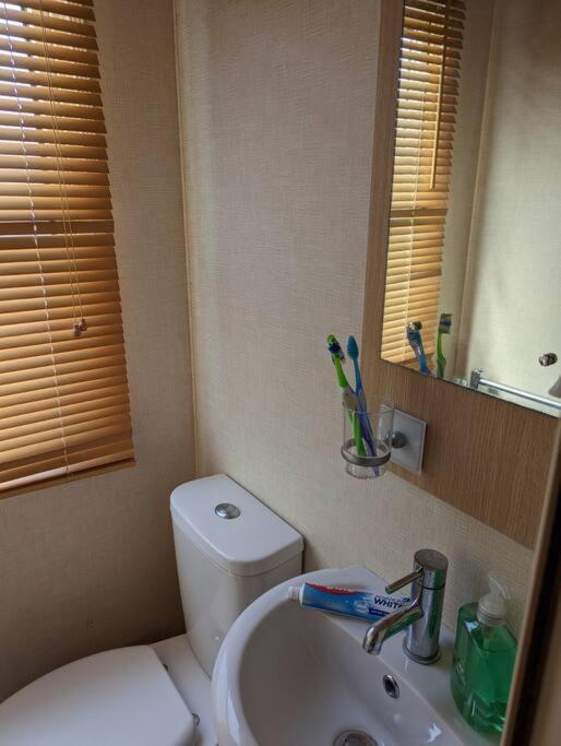 6 Berth Holiday Home On Ocean Edge Near Morecambe Heysham Ngoại thất bức ảnh